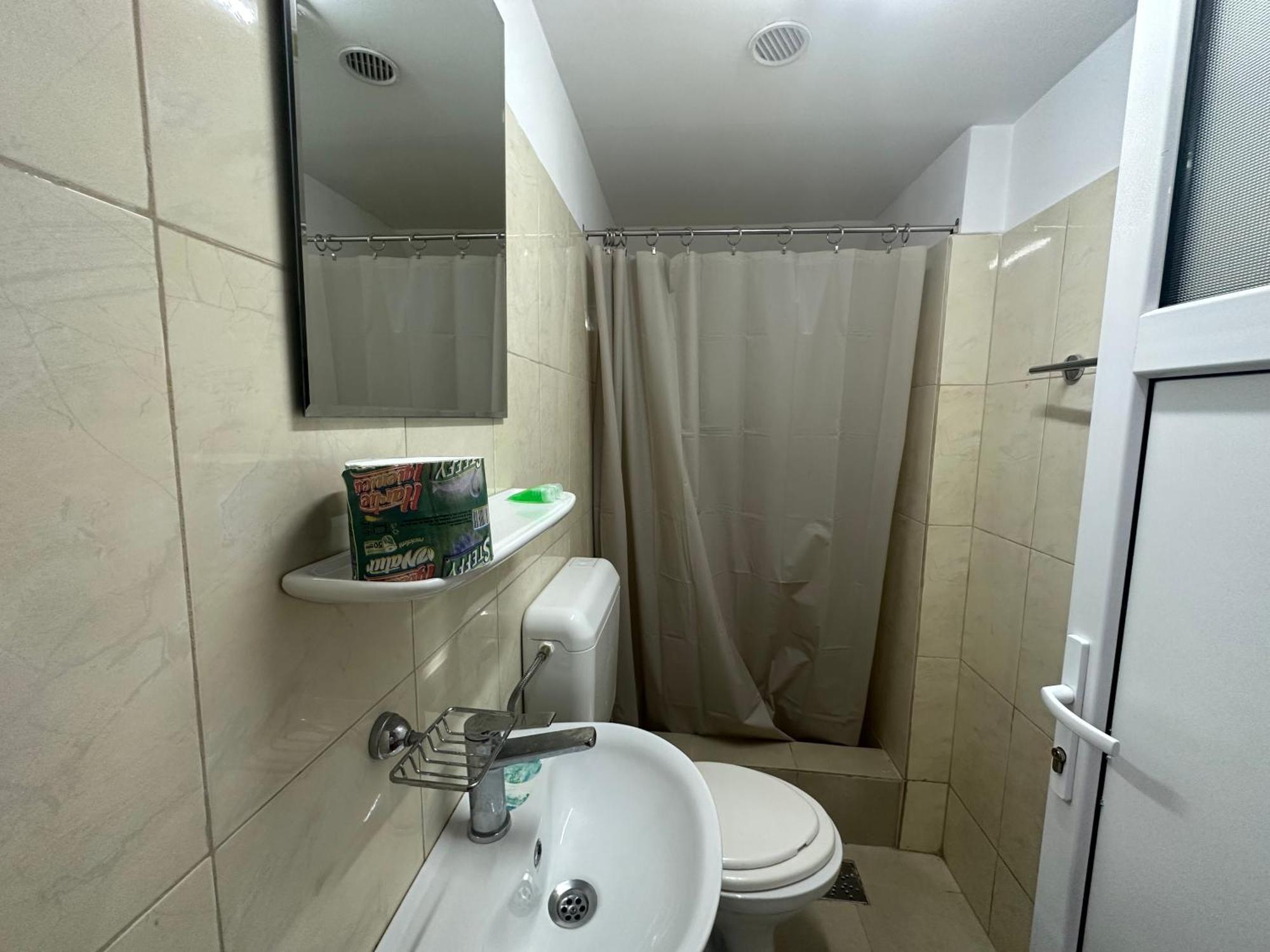 Casa Rustic Cazare بيتستِ المظهر الخارجي الصورة